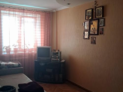квартира за адресою Героїв Майдану вул. (Театральна), 46