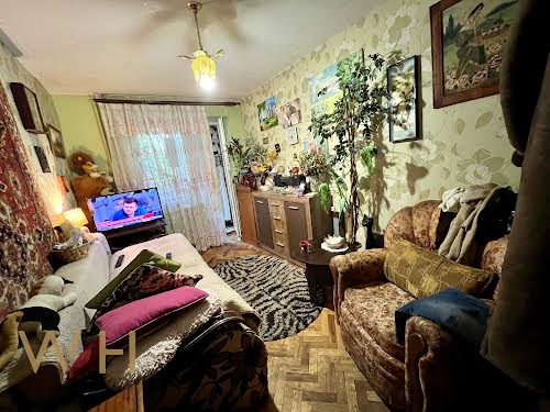 квартира за адресою Романа Шухевича просп. (Генерала Ватутіна), 24