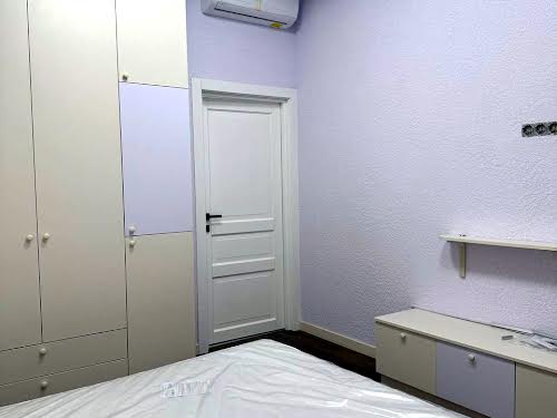 квартира за адресою Дмитра Яворницького просп. (Карла Маркса), 72-Б