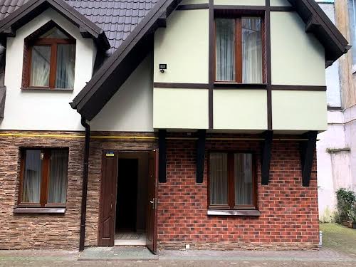 комерційна за адресою Львів, Академіка Володимира Гнатюка вул. (), 22