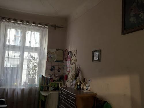 квартира за адресою Гетьмана Петра Дорошенка вул. (), 31
