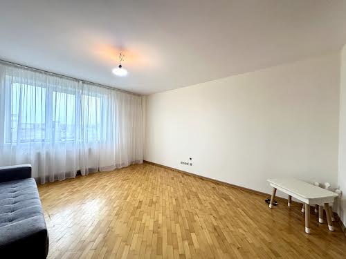квартира за адресою Паркова вул., 18в