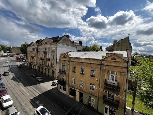 квартира за адресою Патріарха Димитрія Яреми вул. (Антона Чехова), 41
