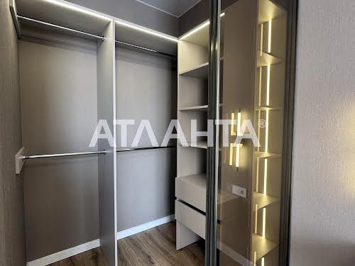 квартира за адресою Краснова вул., 3а