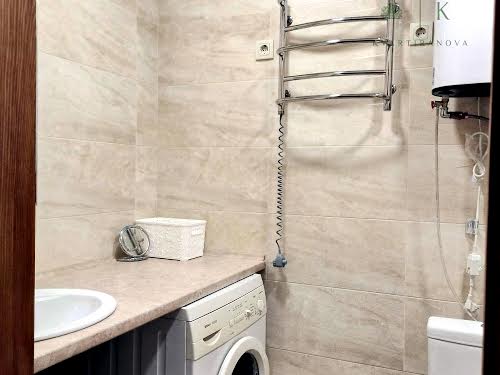 квартира за адресою Перемоги просп., 68а
