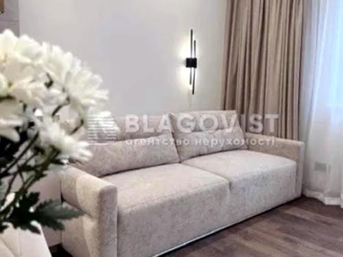 квартира за адресою Олександра Олеся вул., 7