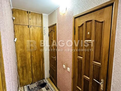 квартира за адресою Радченка Петра вул., 8