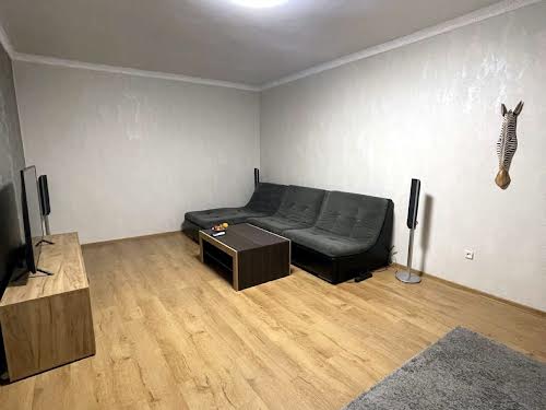 квартира за адресою Ярослава Мудрого вул. (Петровського), 38