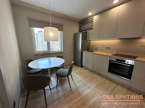 квартира за адресою Михайла Максимовича вул. (Онуфрія Трутенка), 26