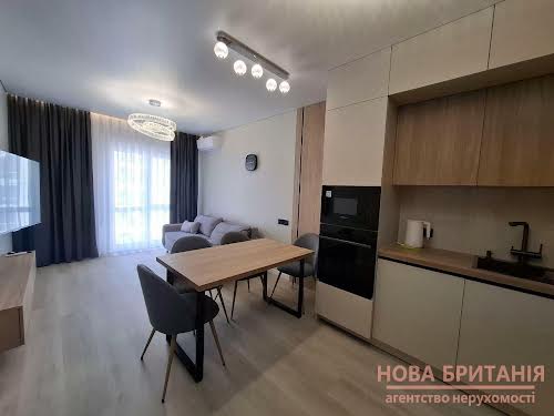 квартира за адресою Михайла Максимовича вул. (Онуфрія Трутенка), 28-Е