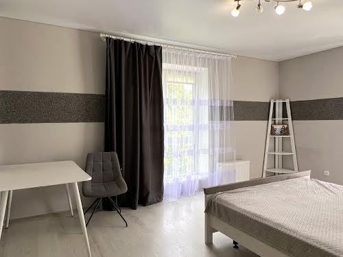 квартира за адресою Макаренка, 5