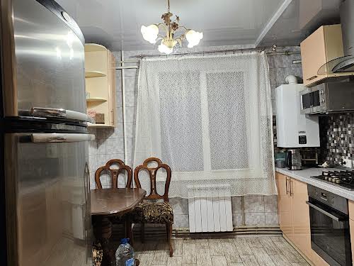 квартира за адресою Металургів просп., 44