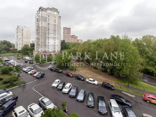 квартира за адресою Миколи Амосова вул., 4