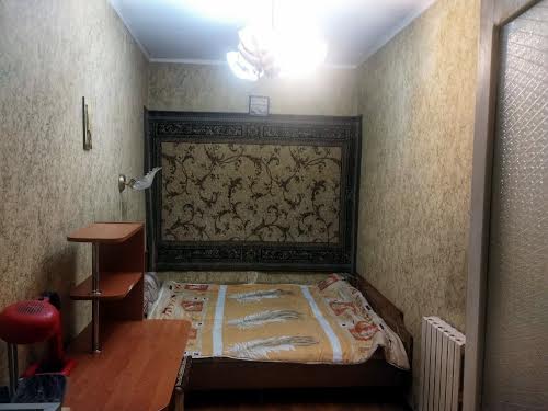 квартира за адресою Разумовского, 26