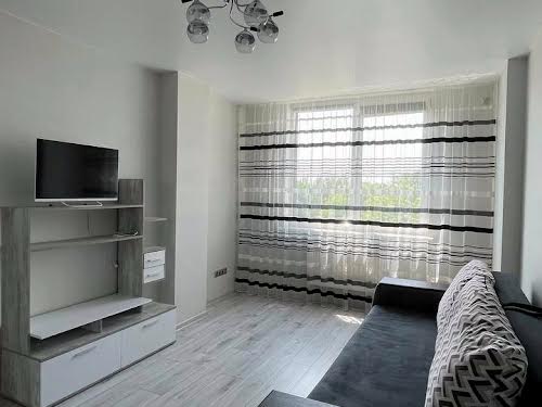 квартира за адресою Степана Бандери вул., 1е