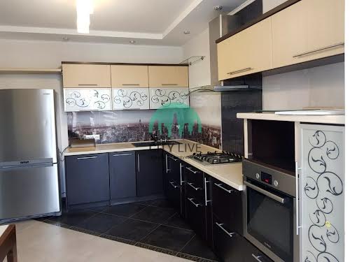 квартира за адресою Чорновола вул., 10
