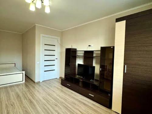 квартира за адресою Тополя-1 вул., 24