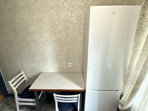 квартира за адресою Академіка Булаховського вул., 30а