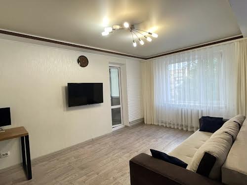 квартира за адресою Героїв України вул., 10 к1