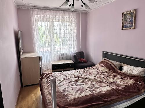 квартира за адресою Володимира Великого вул., 40