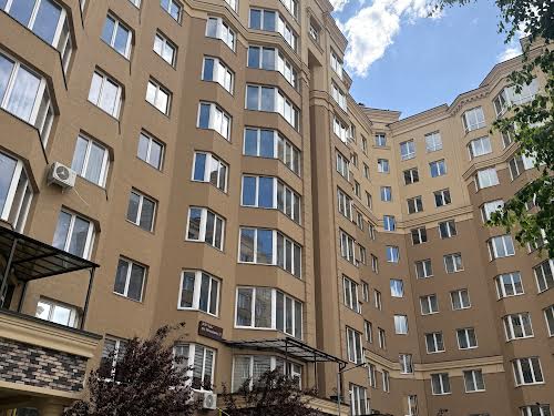 квартира за адресою Академіка Амосова вул., 67