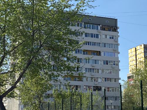 квартира за адресою Калинова вул., 100а