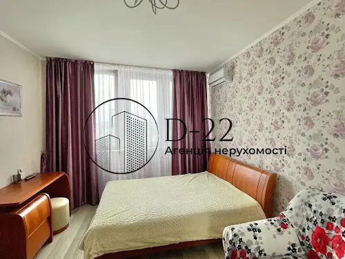 квартира по адресу Ревуцкого ул., 7-В