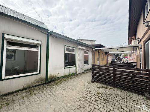 коммерческая по адресу Полесская ул., 1