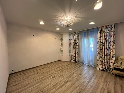 квартира за адресою Панаса Мирного вул., 17