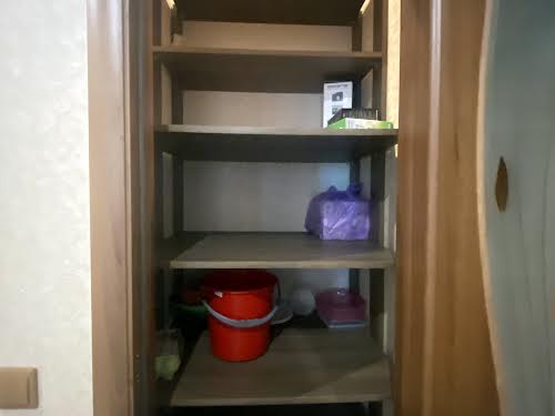 квартира за адресою Хотинська, 12