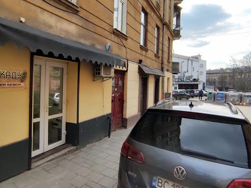 комерційна за адресою Медова вул., 8