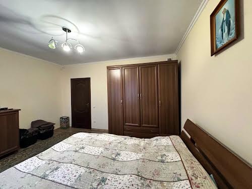 будинок за адресою с. Поріччя, Низинна, 70