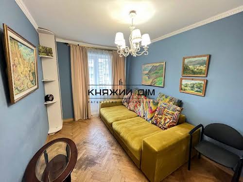 квартира за адресою Машинобудівна вул., 8