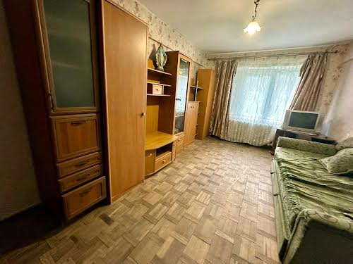 квартира за адресою Михайла Максимовича вул., 6
