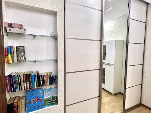 квартира за адресою Євгена Чикаленка вул., 93
