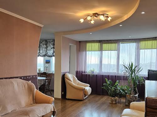 квартира по адресу Анны Ахматовой ул., 13