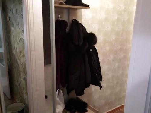 квартира за адресою Ірпінська вул. (Абхазька), 7