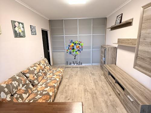 квартира за адресою Озерна вул., 26