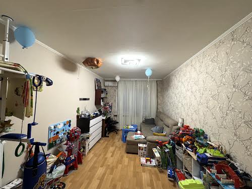 квартира за адресою Милославська вул., 12