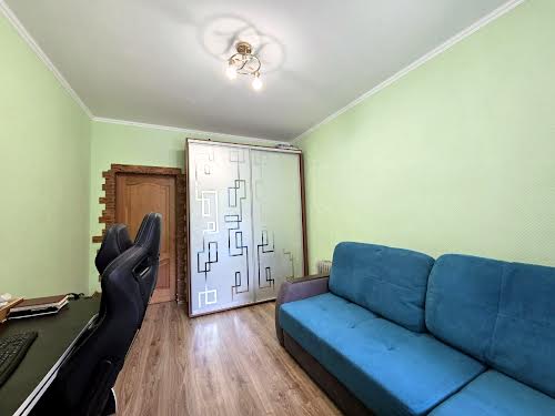 квартира за адресою Ветеранів Праці вул., 21