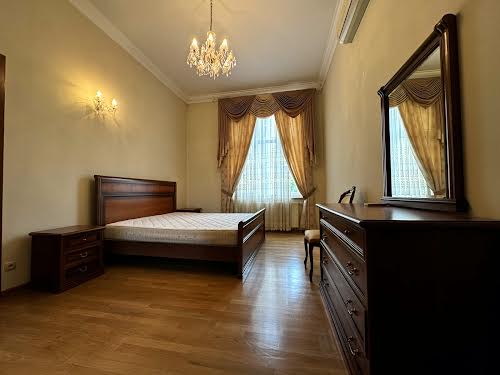 квартира по адресу Новаковского ул., 8