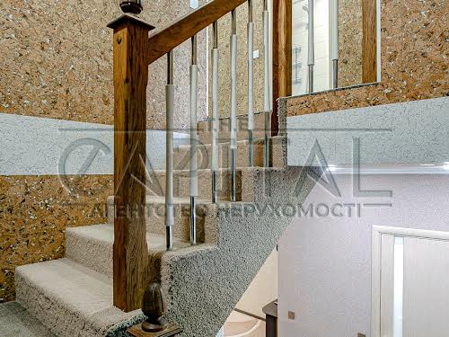 будинок за адресою В'ячеслава Чорновола вул.