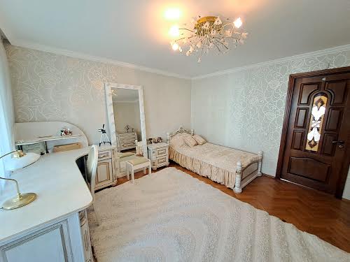 квартира по адресу Львовская ул., 12