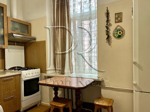 квартира за адресою Михайлівська вул., 22-Б