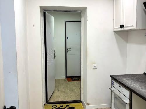 комерційна за адресою Білокур вул. (Курська), 8а