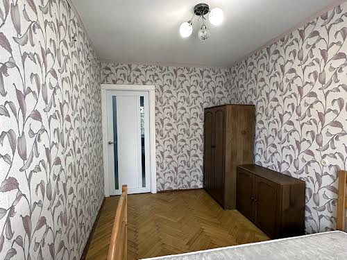 квартира за адресою Академіка Булаховського вул., 30а