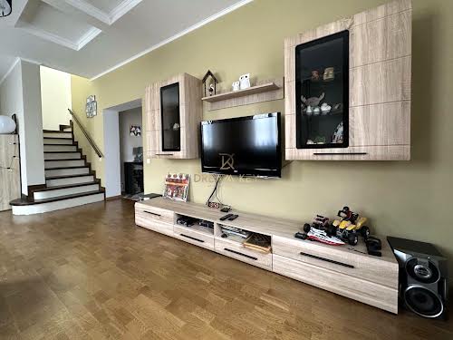 будинок за адресою Івана Кудрі вул., 115