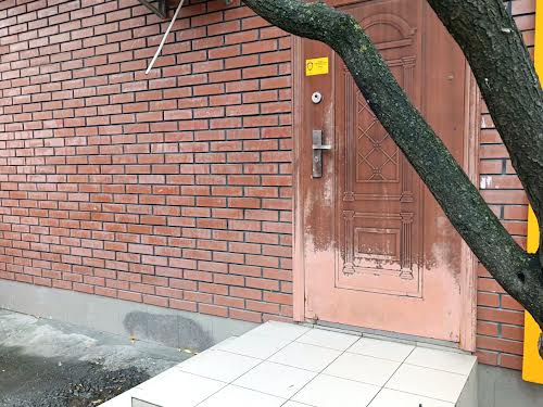 комерційна за адресою Івана Павла II вул. (Будівельників), 20