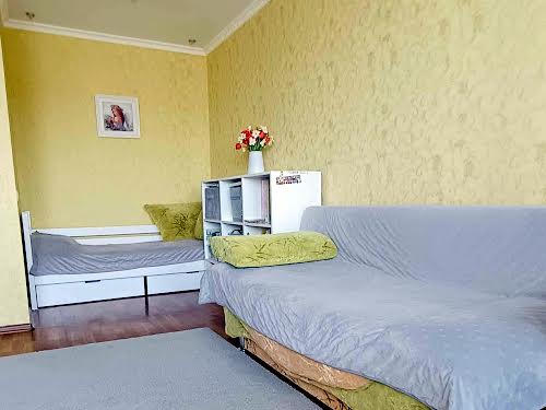 квартира за адресою Михайла Лушпи просп., 39