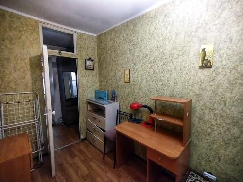 квартира за адресою Разумовского, 26